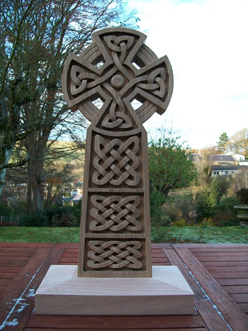 celtic cross, hand carved, knotwork, bespoke, Scottish oak, outdoor sculpture, garden art, grave marker, sustainably sourced oak,